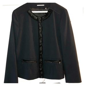 T Tahari navy blazer w/ black yarn detailing, 16